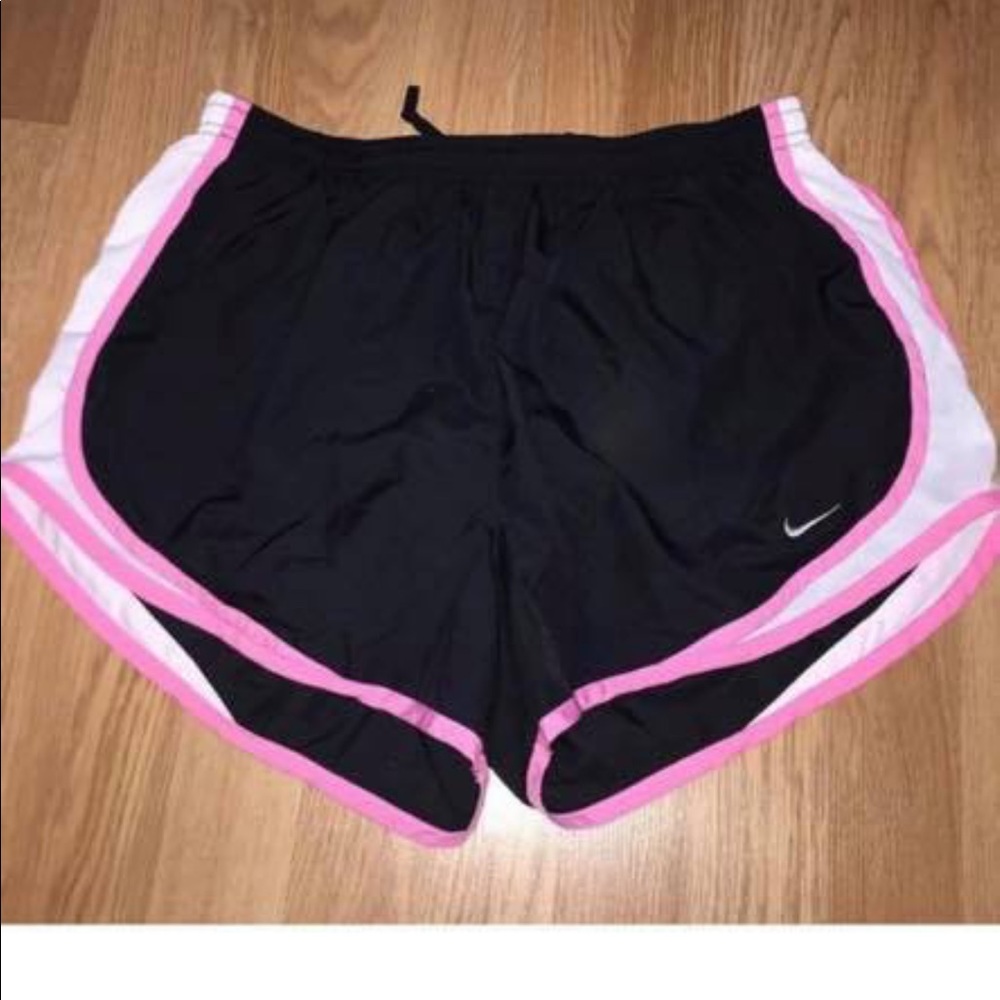 women’s nike shorts
